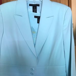 Pretty aqua suit with top